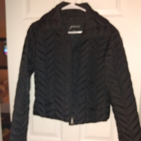 Guess Puff jackets - Picture 2 of 4
